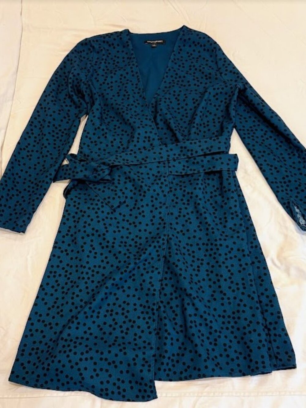 Banana Republic Knee Length Wrap Dress Teal Long Sleeves Polka Dot